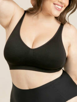 New 🔔 Truekind® Everyday Throw-on Wireless Bralette 🔔